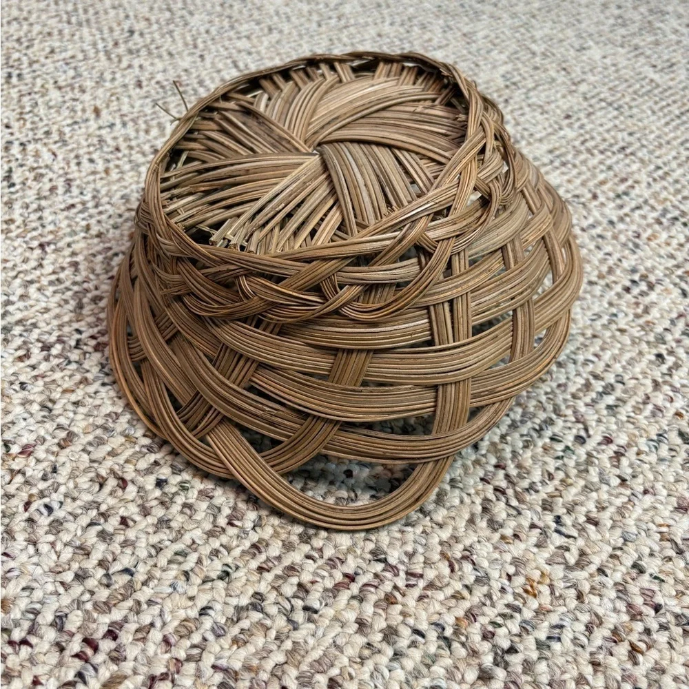 Woven Brown Retro Boho Chic Wicker Basket. Fruit Display Wall Hanging